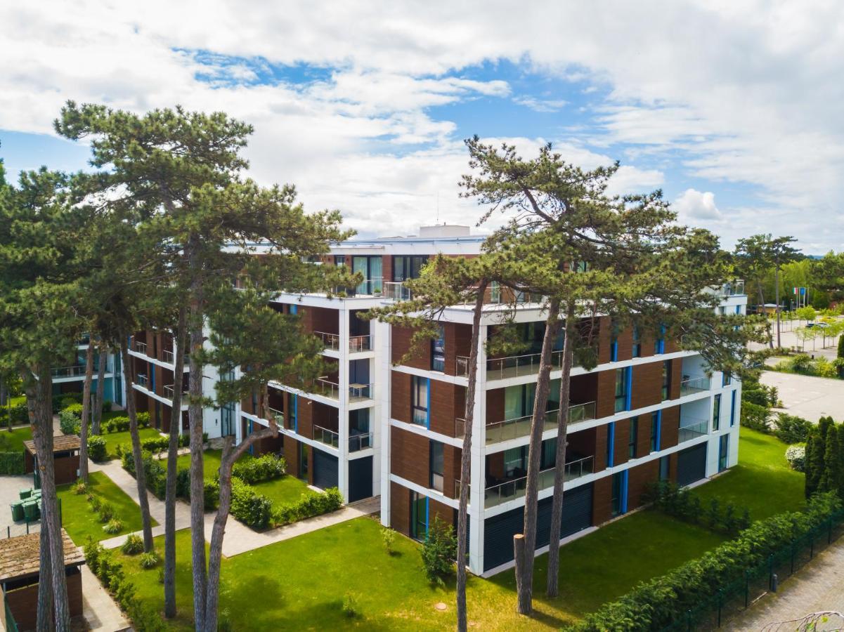 Mf Port Azur Wellness Apartments Siófok Exterior foto
